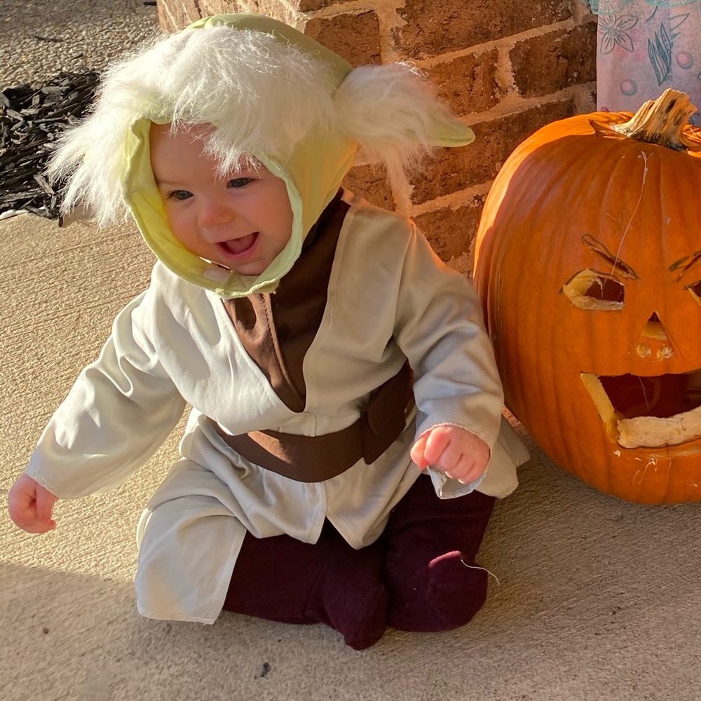 Baby Yoda costume 0-6mo